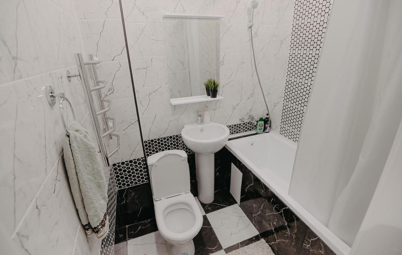 Vip Апартаменты Однокомнатная Квартира Oral Exterior foto